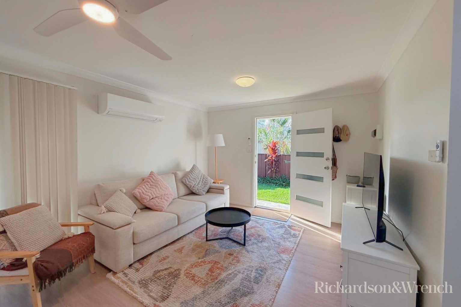 220A Brisbane Water Drive Point Clare