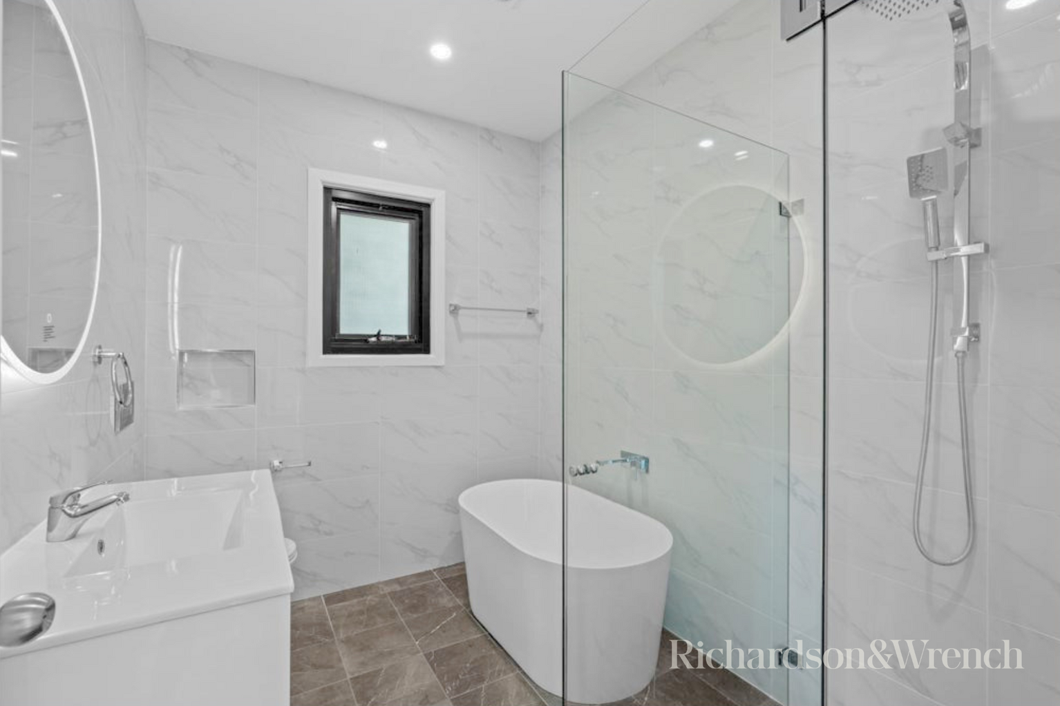 7 Thomas Street Tascott