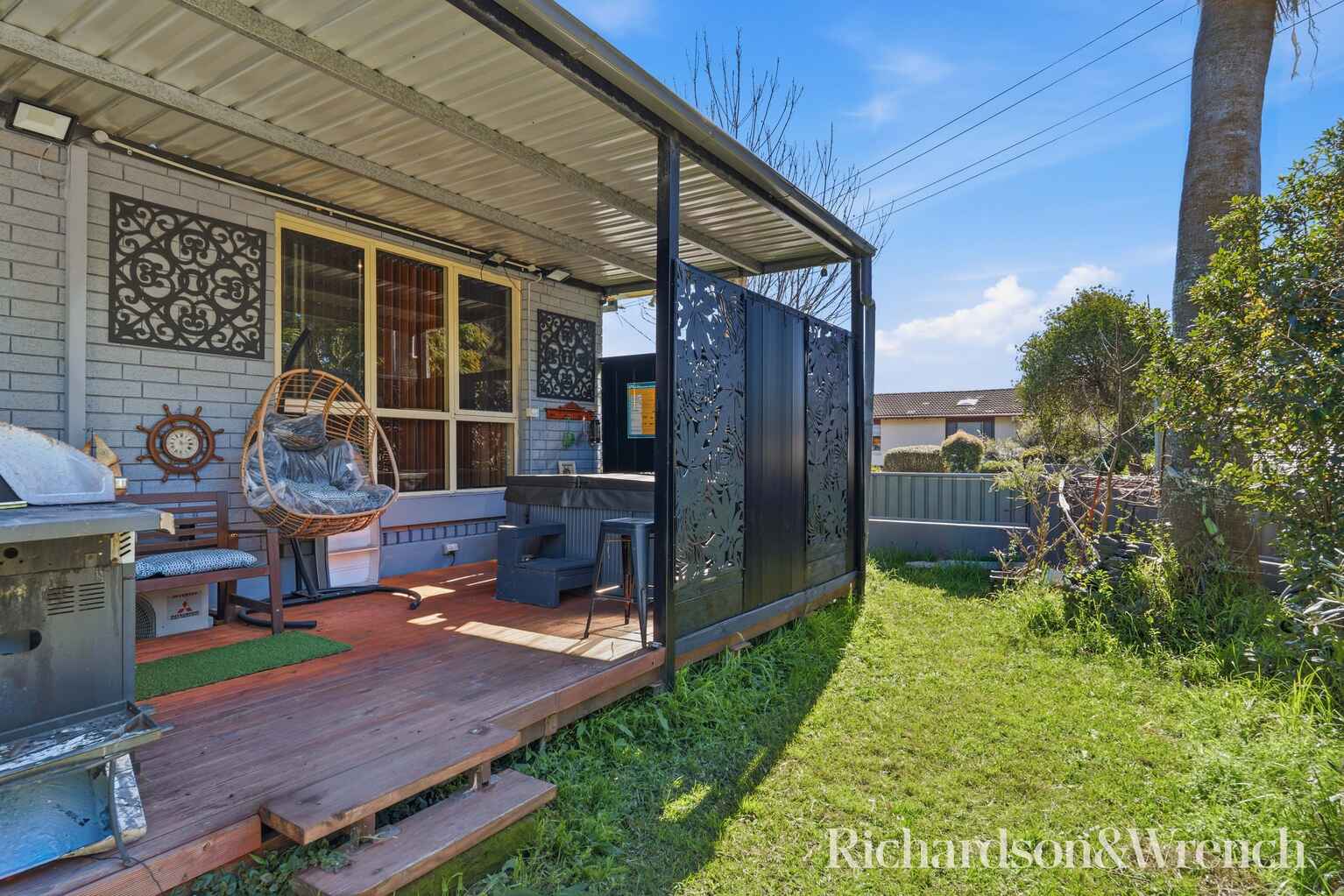 22 Jindalee Avenue Point Clare 22 Jindalee Avenue Point Clare
