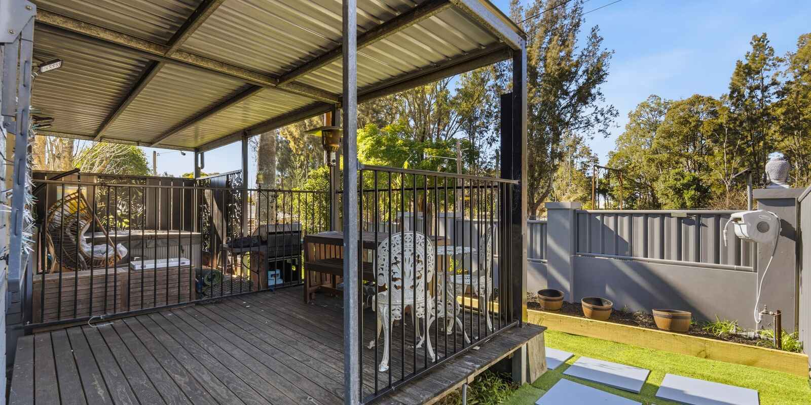 22 Jindalee Avenue Point Clare 22 Jindalee Avenue Point Clare