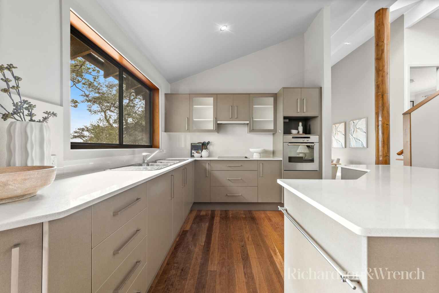 56 Kingsview Drive Umina Beach 56 Kingsview Drive Umina Beach