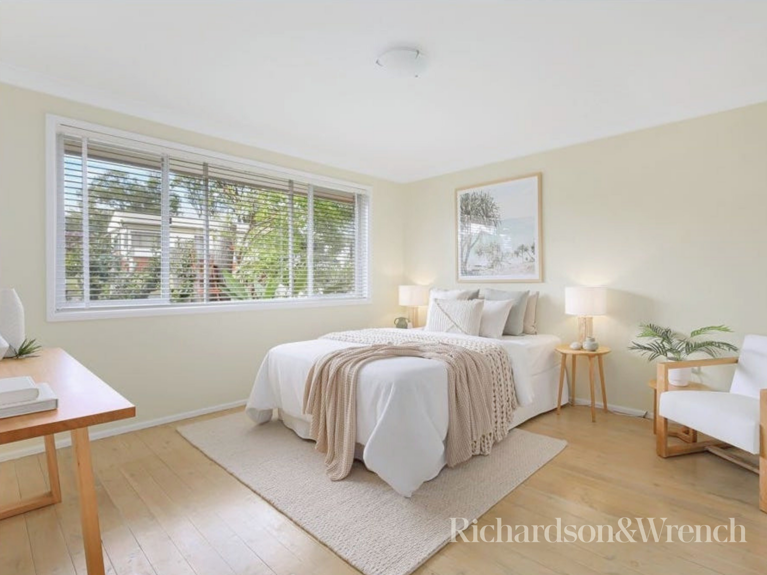 12 Matthews Parade Point Clare 12 Matthews Parade Point Clare