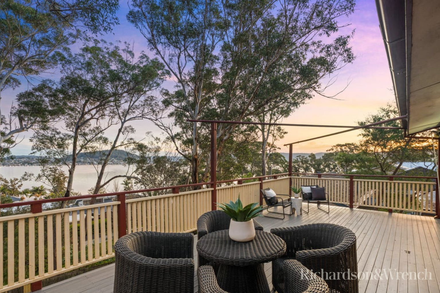 6 Lexington Parade Green Point
