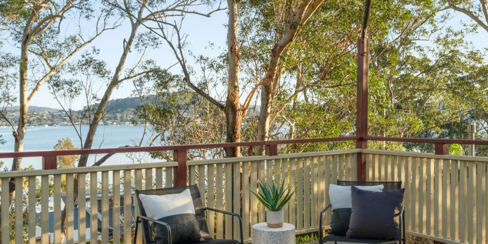 6 Lexington Parade Green Point