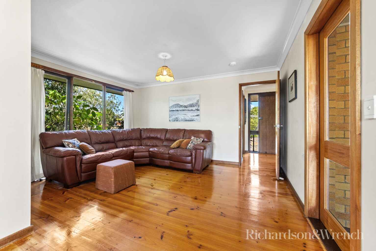 19 MacLeay Avenue Woy Woy