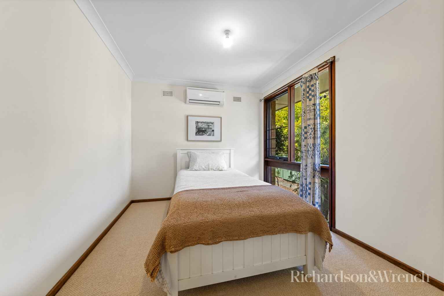 19 MacLeay Avenue Woy Woy