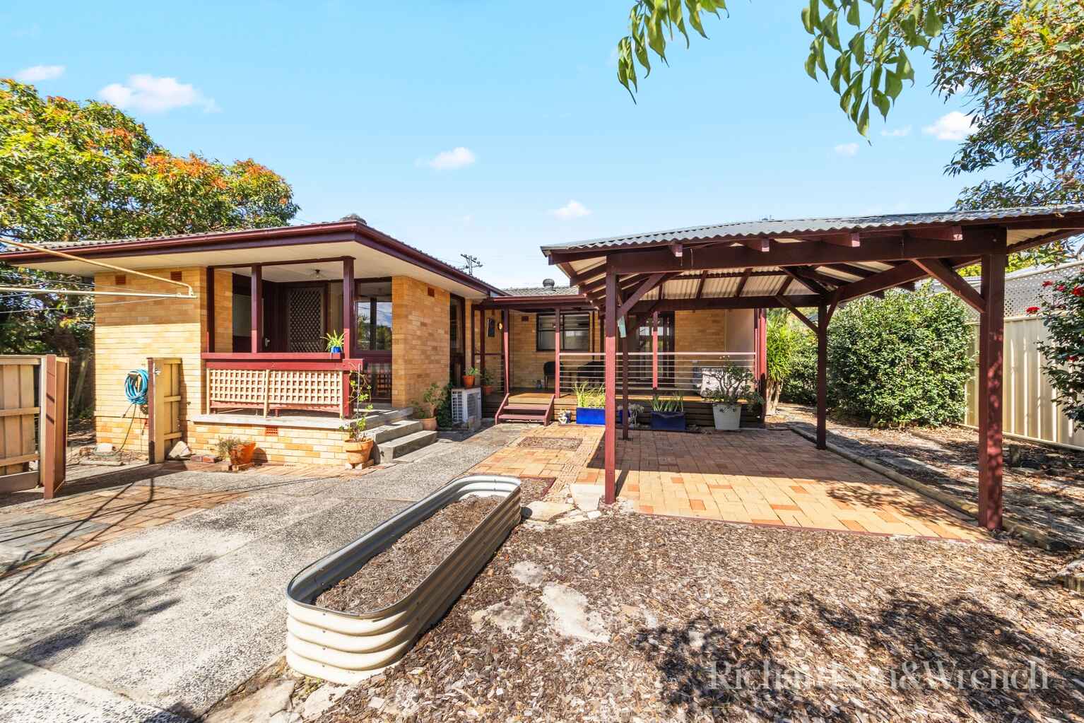 19 MacLeay Avenue Woy Woy