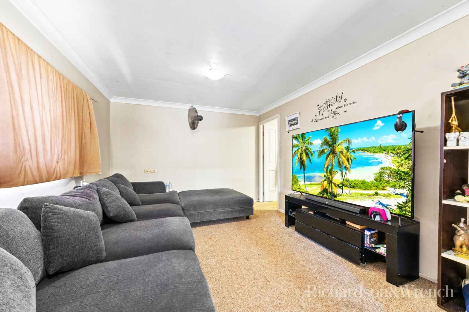 42 Gallipoli Avenue Blackwall 42 Gallipoli Avenue Blackwall