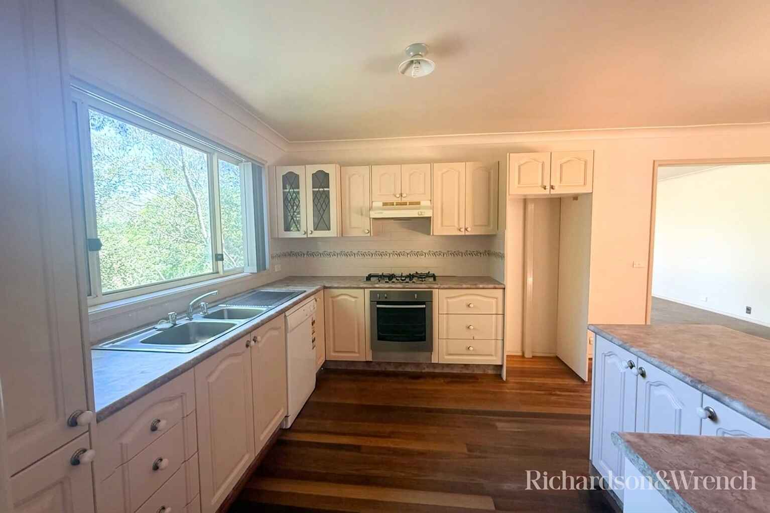37 Narooma Road Niagara Park