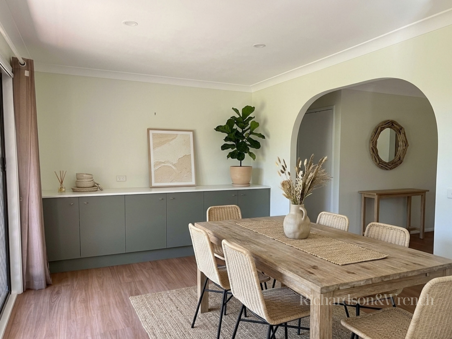 1/7 Robson Close Point Clare