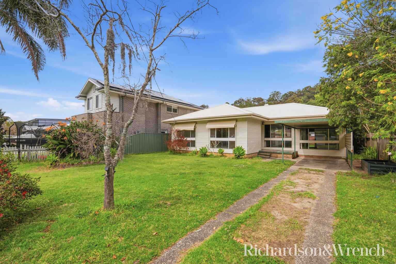 54 Bluefish Crescent Tascott